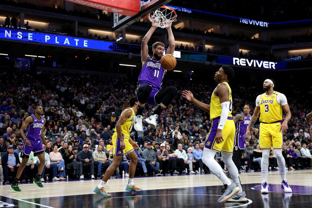 在碰撞强度 在碰撞强度