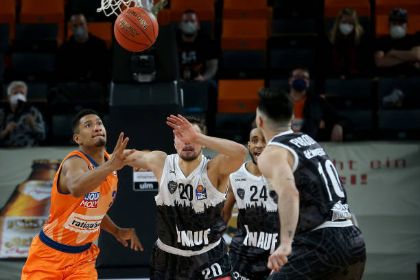 在近期的U 在近期的U