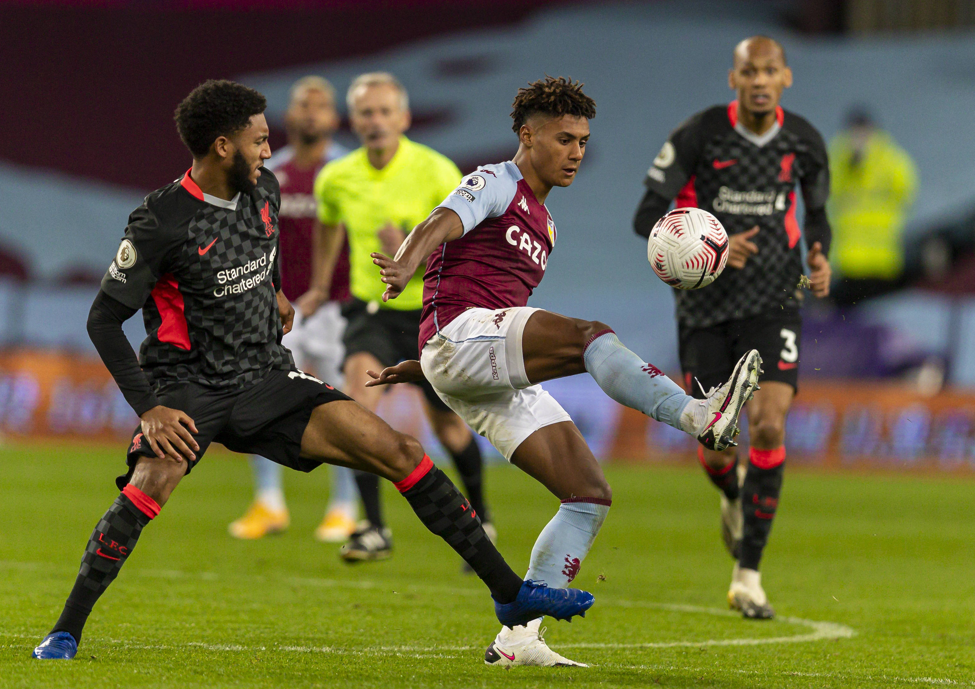 男性一直占 男性一直占