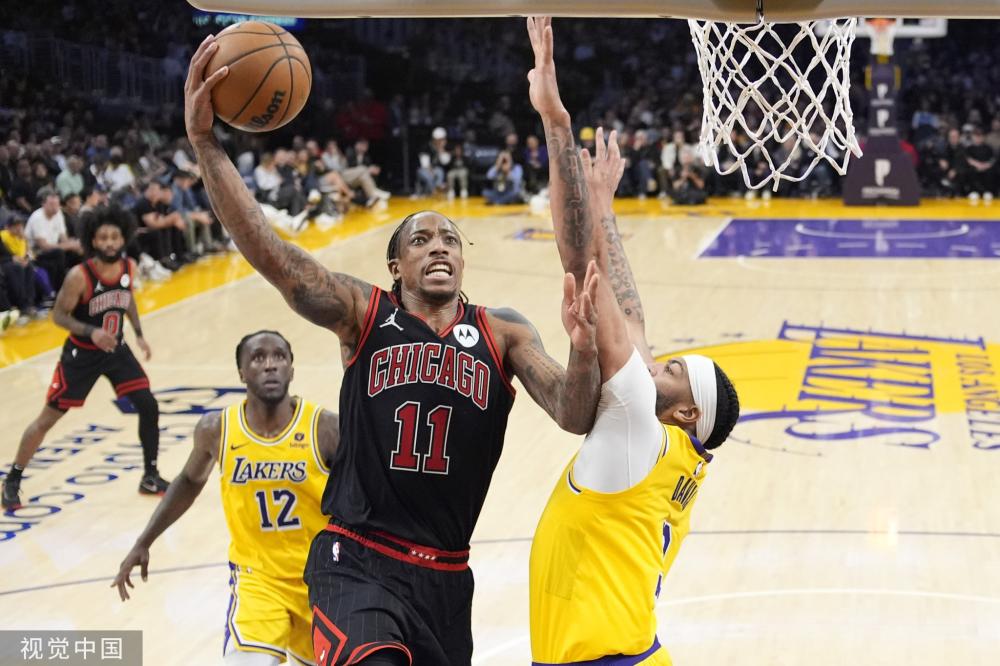 对于一名在 对于一名在